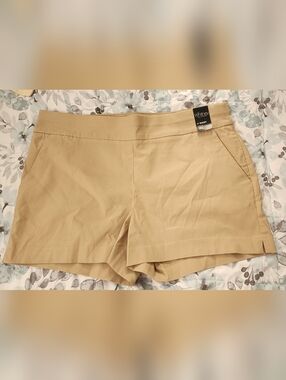 Women's Tan Pull-On Shorts